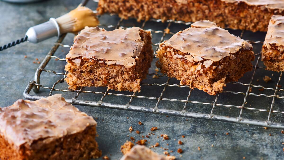 Haselnuss-Lebkuchen mit Espresso und Rum: Rezept von Betty Bossi ...