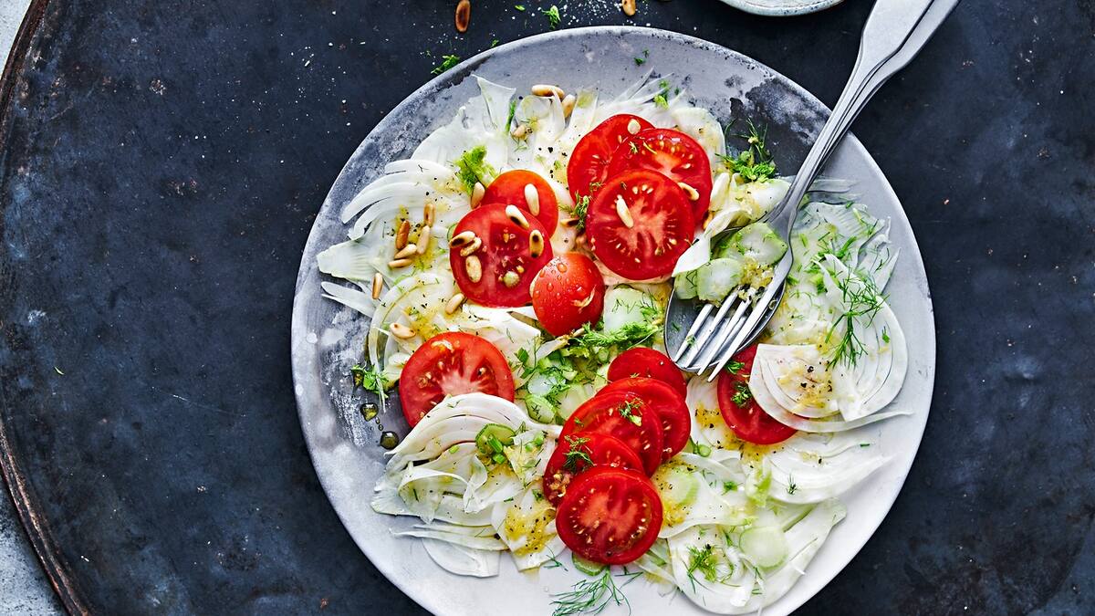 Tomaten-Fenchel-Salat mit Burrata: Rezept von Betty Bossi | Schweizer ...