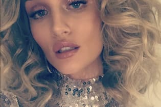 Zum 29sten gibt es von uns eine Haar-Hommage Ein Bild