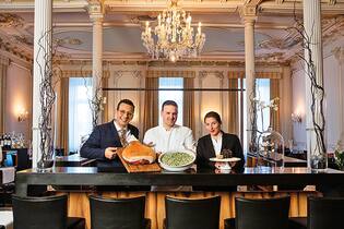 Entenravioli und Cavatelli GaultMillau-Restaurant Enoteca, Kempinski, St. Moritz, GR