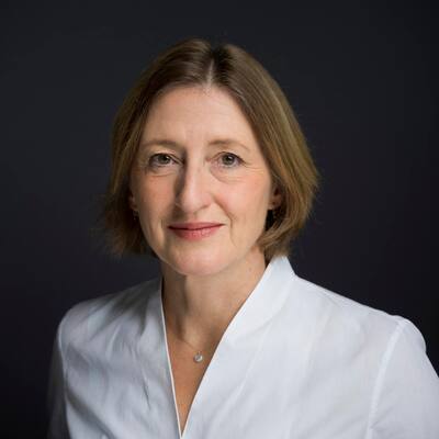 Monika Buetler, HSG-Professorin / Oekonomin portraitiert am 6. Dezember 2017 in Zuerich. (KEYSTONE/Gaetan Bally)