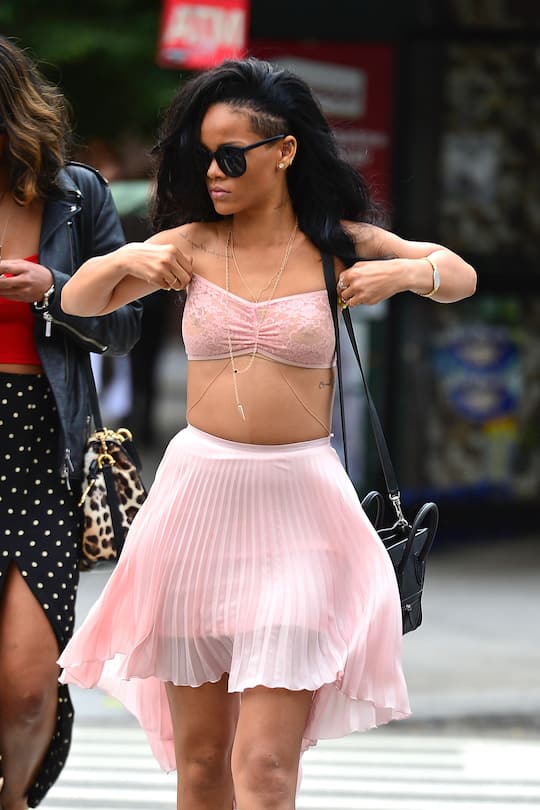 NEW YORK, NY - JUNE 11: (EXCLUSIVE COVERAGE) Rihanna seen walking in SoHo on June 11, 2012 in New York City. (Photo by James Devaney/WireImage)