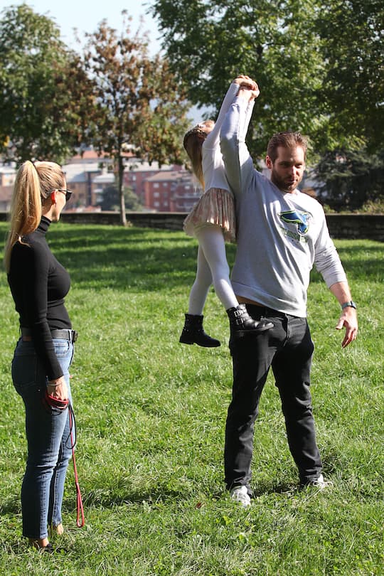 **USE CHILD PIXELATED IMAGES IF YOUR TERRITORY REQUIRES IT**Michelle Hunziker And Family In A Park In Bergamo.Pictured: Michelle Hunziker,Tomaso Trussardi,Sole Trussardi,Celeste TrussardiRef: SPL5124714 271019 NON-EXCLUSIVEPicture by: SplashNews.comSplash News and PicturesLos Angeles: 310-821-2666New York: 212-619-2666London: +44 (0)20 7644 7656Berlin: +49 175 3764 166photodesk@splashnews.comWorld Rights, No Italy Rights