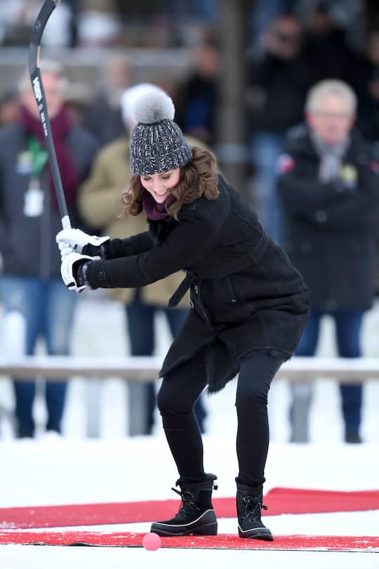 STOCKHOLM, SWEDEN - JANUARY 30: (EMBARGOED FOR PUBLICATION IN UK NEWSPAPERS UNTIL 24 HOURS AFTER CREATE DATE AND TIME) Catherine, Duchess of Cambridge attends a Bandy hockey match where they will learn more about the popularity of the sport during day one of their Royal visit to Sweden and Norway on January 30, 2018 in Stockholm, Sweden. (Photo by Karwai Tang/WireImage)