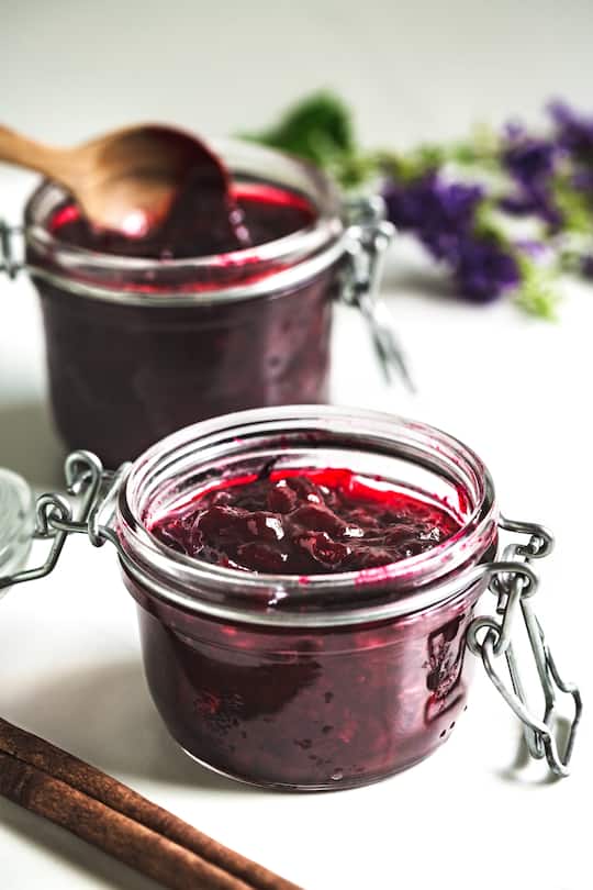 Homemade Roselle Jam with Cinnamon, 19.04.2020 13:36:29, Copyright: xvanillaechoesx Panthermedia28340290