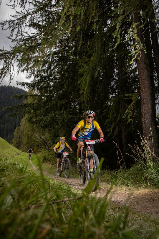 Ariella Kaeslin, Oliver Friedrich