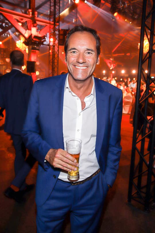 HAMBURG, GERMANY - SEPTEMBER 06: Thomas Ohrner during the Deutscher Radiopreis at Schuppen 52 on September 6, 2018 in Hamburg, Germany. (Photo by Tristar Media/WireImage)