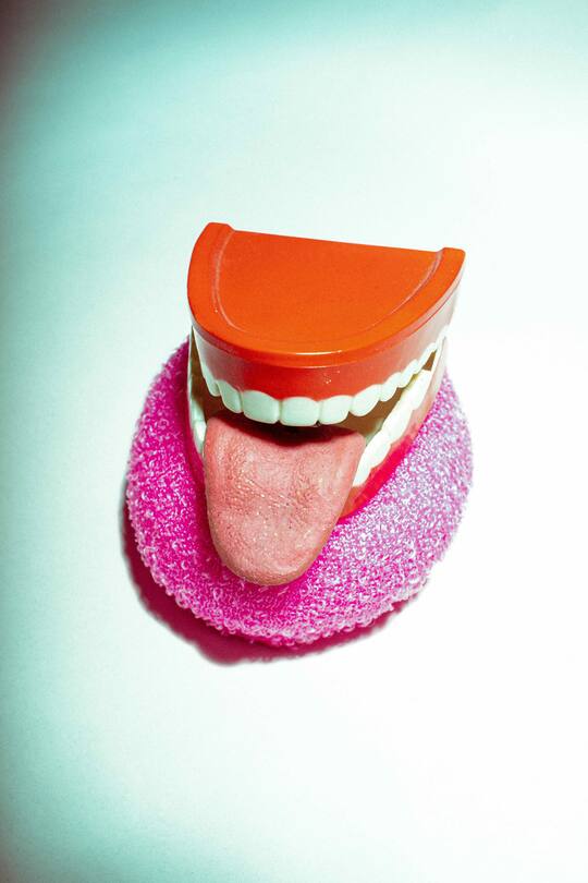 Muss die Zunge, genau wie die Zähne regelmässig gereinigt werden?