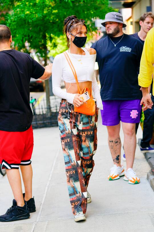 NEW YORK, NEW YORK - JULY 02: Bella Hadid is seen wearing a protective face mask during the COVID-19 pandemic on July 02, 2020 in New York City. (Photo by Gotham/GC Images)