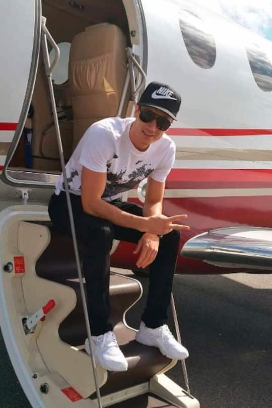 Mykonos Party Ferien Hotel Strände Flüchtlinge Stars Robert Lewandowski