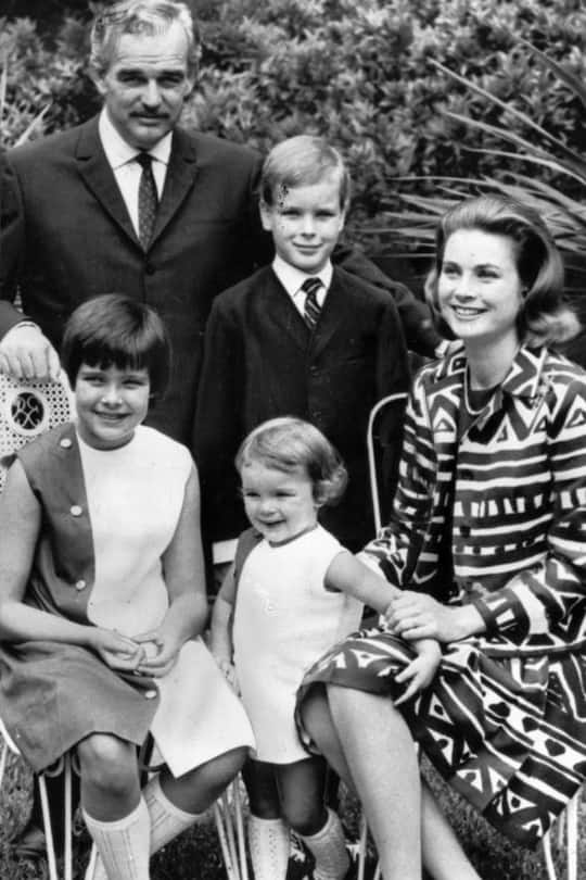 Fürst Rainier von Monaco mit seiner Familie