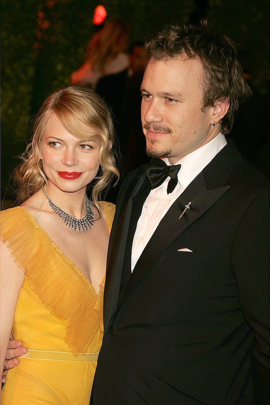 Michelle Williams and Heath Ledger during 2006 Vanity Fair Oscar Party Hosted by Graydon Carter - Arrivals at Morton's in West Hollywood, California, United States. (Photo by Jeffrey Mayer/WireImage)