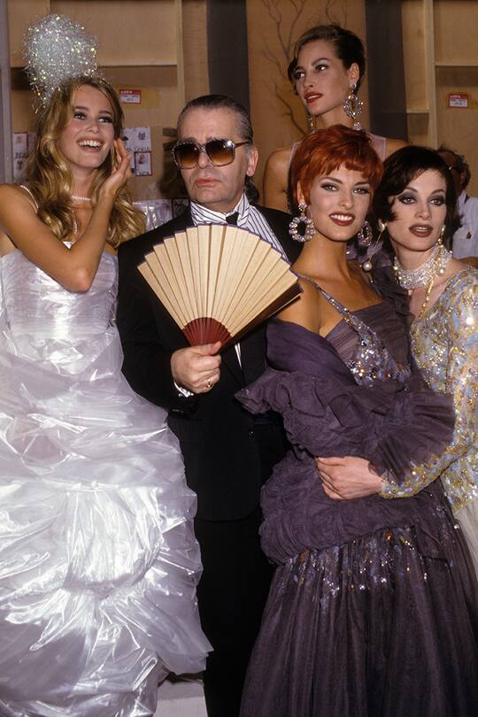 Karl Lagerfelds Kollektionen im Laufe der Zeit