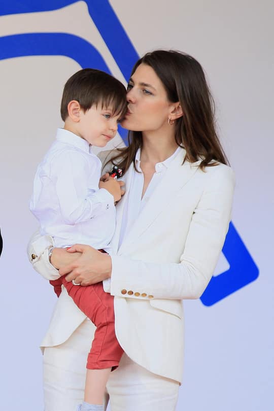 Charlotte Casiraghi mit Sohn Raphaël FIA-Formel-E-Meisterschaft Monaco ePrix in Monte Carlo 2017