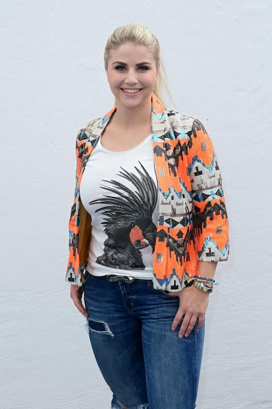 ARD - Immer wieder Sonntags. Sängerin Beatrice Egli anläÃlich der ARD - Unterhaltungsshow Immer wieder Sonntags am 22.05.2016 im Europapark Rust. ARD Always again Sundays Singer Beatrice Egli during the ARD Entertainment show Always again Sundays at 22 05 2016 in Europa Park Rust SBL_2016_07_17