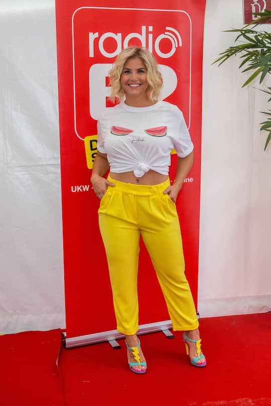 Beatrice Egli beim Radio B2 Schlagerhammer Festival auf der Rennbahn Hoppegarten am 13.07.2019 in Berlin.