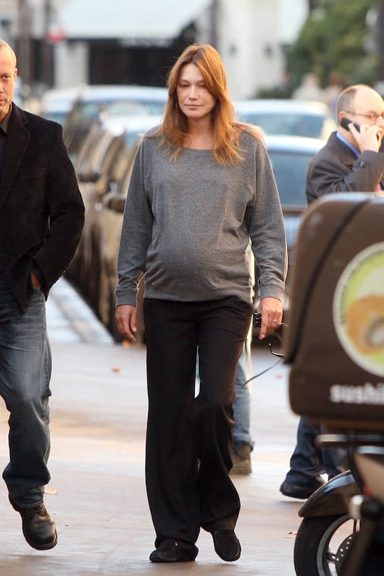 Carla Bruni Nicolas Sarkozy schwanger Baby da Geburt Babybauch 2