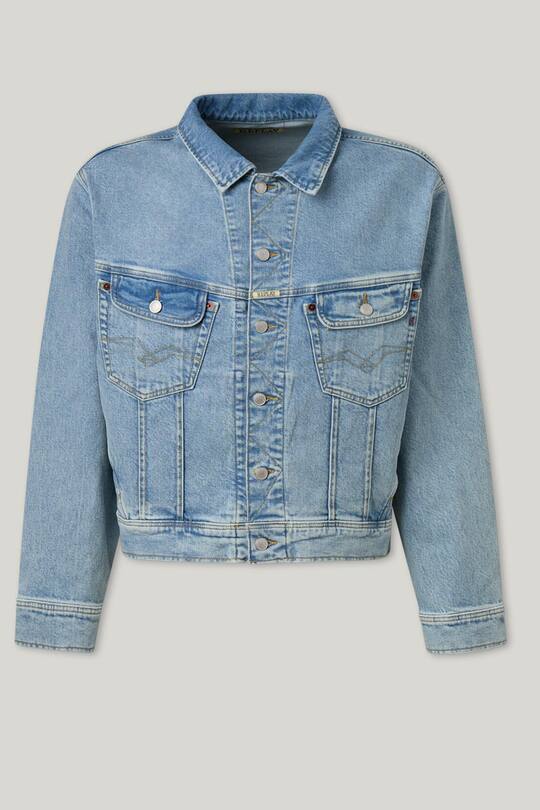 Voll im Trend, die Oversize Jeansjacke von Replay.