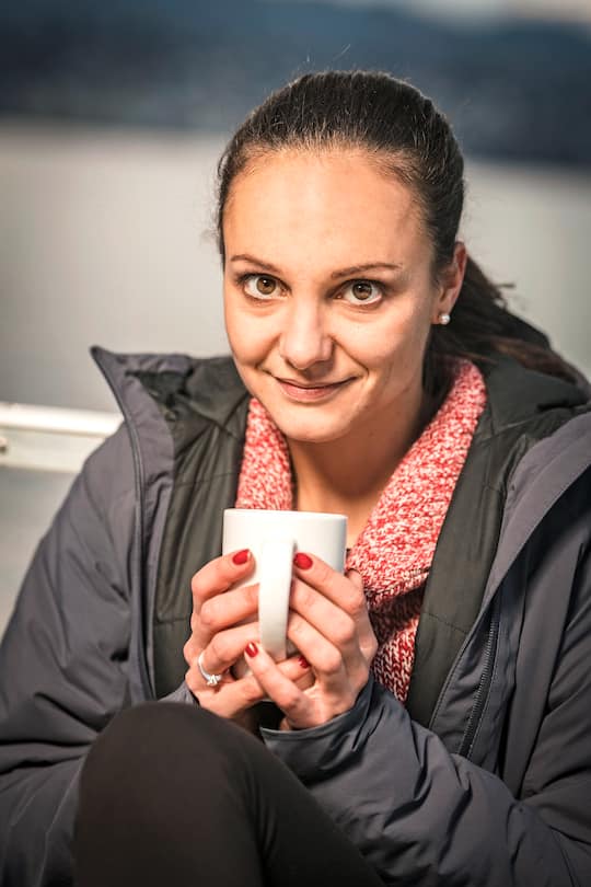 Sarah Meier bei der Eisbahn