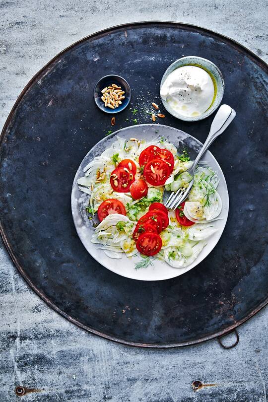 Tomaten-Fenchel-Salat Mit Burrata: Rezept Von Betty Bossi | Schweizer ...