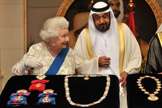 ABU DHABI, UNITED ARAB EMIRATES - NOVEMBER 25: Queen Elizabeth II exchanges gifts with the President of the United Arab Emirates, Sheikh Khalifa Bin Zayed al Nahyan at the Mushrif Palace on November 25, 2010 in Abu Dhabi, United Arab Emirates. Queen Elizabeth II and Prince Philip, Duke of Edinburgh are in Abu Dhabi on a State Visit to the Middle East. The Royal couple will spend two days in Abu Dhabi and three days in Oman. (Photo by John Stillwell - Pool/Getty IMages)