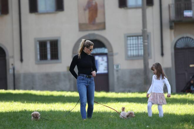 **USE CHILD PIXELATED IMAGES IF YOUR TERRITORY REQUIRES IT**Michelle Hunziker And Family In A Park In Bergamo.Pictured: Michelle Hunziker,Sole Trussardi,Celeste TrussardiRef: SPL5124714 271019 NON-EXCLUSIVEPicture by: SplashNews.comSplash News and PicturesLos Angeles: 310-821-2666New York: 212-619-2666London: +44 (0)20 7644 7656Berlin: +49 175 3764 166photodesk@splashnews.comWorld Rights, No Italy Rights