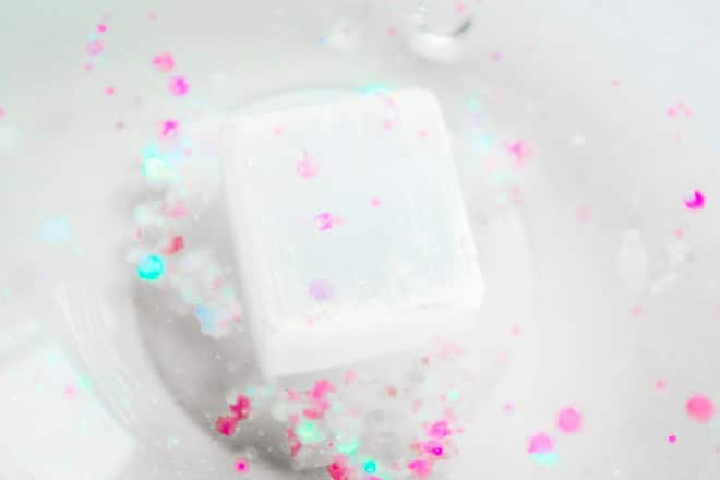 Gallseife ist ein echter Allrounder und hilft gegen fast alle Flecken.