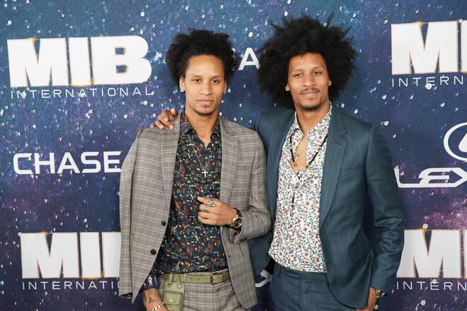 Larry (l.) und Laurent Bourgeois an einer «Men in Black»-Premiere in New York 2023.