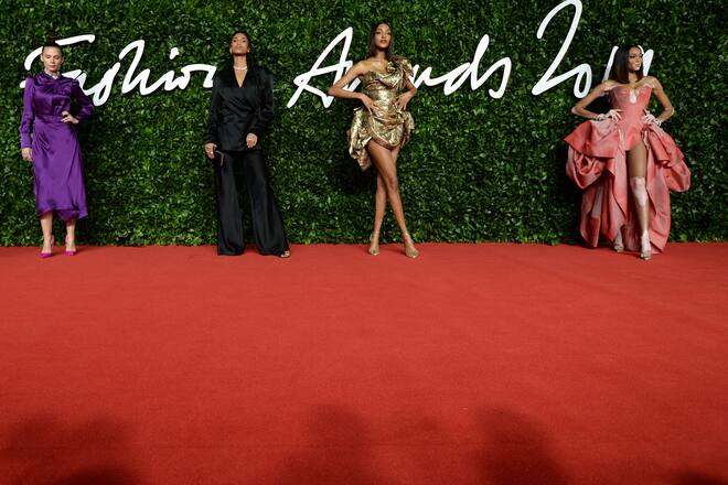 LONDON, ENGLAND - DECEMBER 02: Imaan Hammam, Jourdan Dunn and Winnie Harlow arrive at The Fashion Awards 2019 held at Royal Albert Hall on December 02, 2019 in London, England. (Photo by Jeff Spicer/BFC/Getty Images)