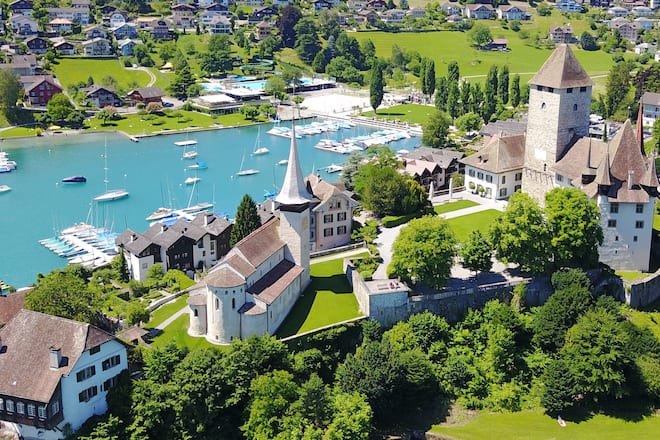 Bucht des Schloss Spiez