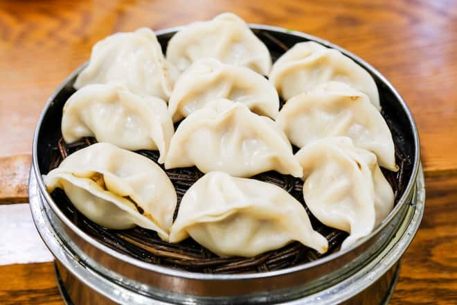 momos im dampfkörbchen