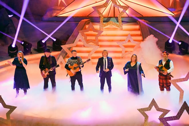 The Kelly Family bei der Aufzeichnung der ARD TV-Show Das Adventsfest der 100.000 Lichter im Congress Center Suhl. Suhl, 24.11.2022 *** The Kelly Family at the recording of the ARD TV show Das Adventsfest der 100 000 Lichter at the Congress Center Suhl Suhl, 24 11 2022 Foto:xF.xKernx/xFuturexImage