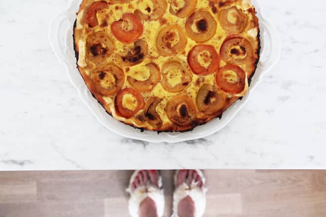 fork and flower X Si Style Rezept: Aprikosenwähe mit Tonka