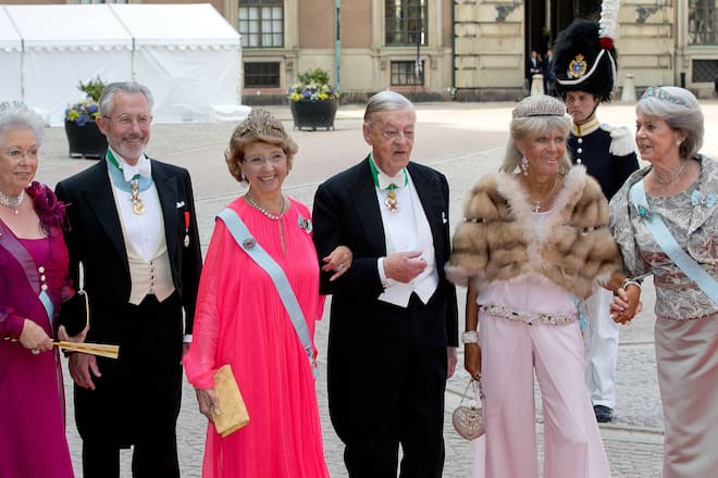 13-06-2015 Sweden Wedding of Prince Carl Philip and Sofia Hellqvist a the royal chapel at the royal palace in Stockholm, Sweden. Princess Brigitta (r) and Prinzessin Christina, Tord Magnuson (l) PUBLICATIONxINxGERxSUIxAUTxONLY Copyright: PPEx13 06 2015 Sweden Wedding of Prince Carl Philip and Sofia Hellqvist a The Royal Chapel AT The Royal Palace in Stockholm Sweden Princess Brigitta r and Princess Christina Tord Magnuson l PUBLICATIONxINxGERxSUIxAUTxONLY Copyright PPEx