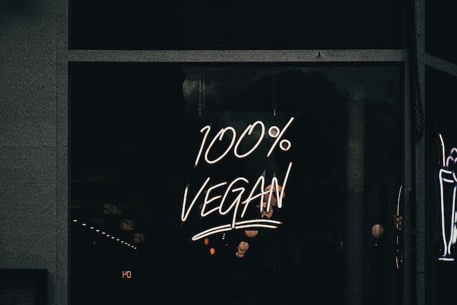 Viele Produkte die wir für vegan halten, sind es in Wahrheit gar nicht.