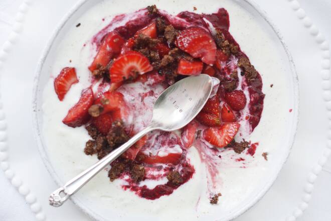 Quarkcreme mit Erdbeeren