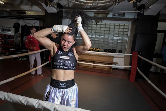 Viviane Obenauf Boxerin
