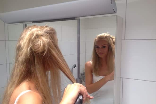 Annette Fetscherin (Grösse) Moderatorin Twitter Nati