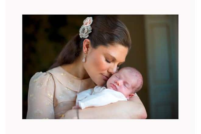 Offizielle Babybilder von Estelle von Kronprinzessin Victoria und Daniel von Schweden