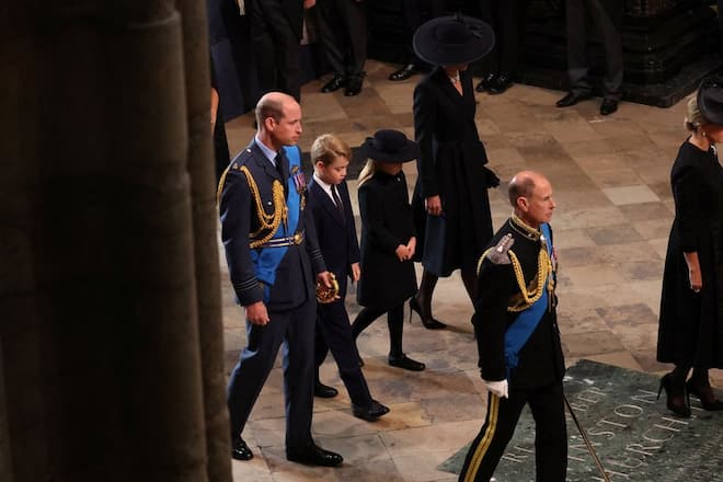 Die royale Familie in der Abbey.