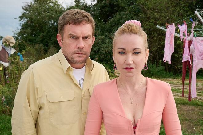 Traumstart für Sebastian Bezzel und Lisa Maria Potthof