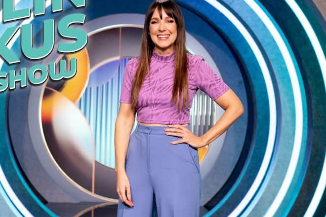 Carolin Kebekus führt wieder durch die nach ihr benannte Show.