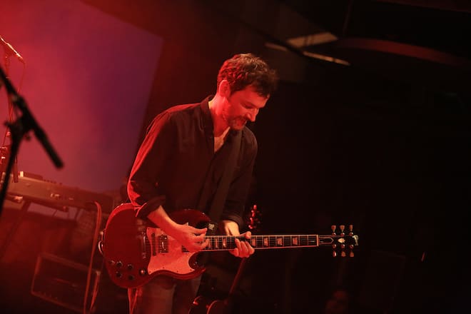 Benefizkonzert Martin Schenkel Gitarrist Martin Buess