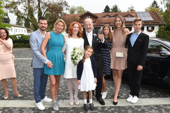 Ralph Siegel Hochzeit Standesamt Ludwig Heer, Giulia Siegel, Laura Siegel und Ralph Siegel und Ruby Vivian, Mia Wehrmann, Alana Siegel, Nathan Wehrmann
