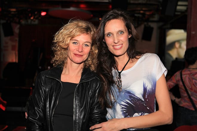 Hanna Scheuring mit Lucie Schenkel am Benefizkonzert Martin Schenkel