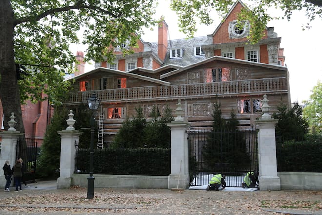 No Web No Apps In France - Exclusive - Tamara Ecclestone's London home transformed to a Swiss ski chalet for a surprise 85th birthday for her father Bernie in London, UK on Ocotber 18, 2015. Photo by ABACAPRESS.COM (FOTO: DUKAS/ABACA) BLI_2015_10_21