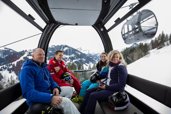 Mike von Grünigen, Frau Anna, Raphaela Suter und Noel von Grünigen