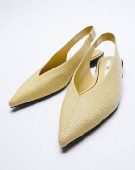 FLACHER SLINGBACK MIT SPITZER KAPPE Zara