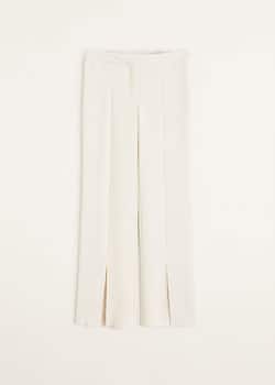 Hose mit Saumschlitzen