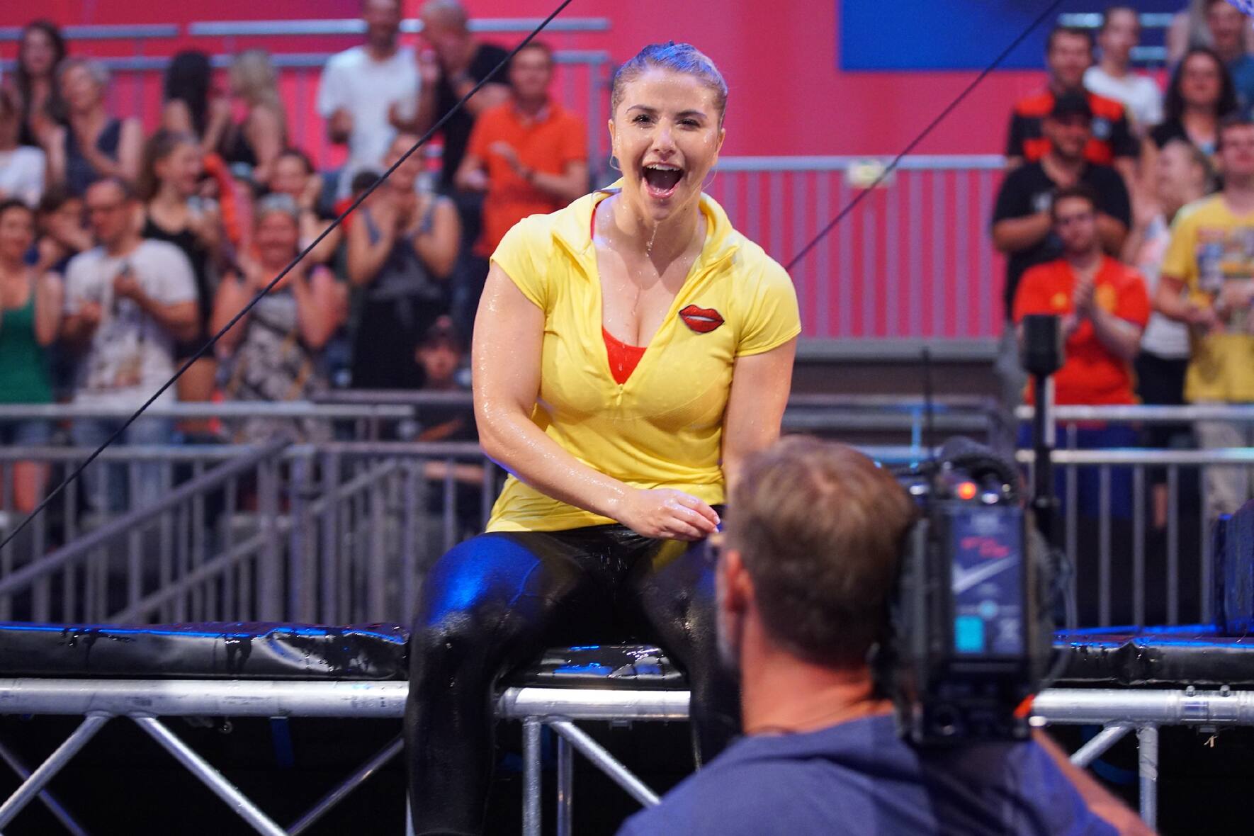 Beatrice Egli im Promi Special von Ninja Warrior Germany 2017